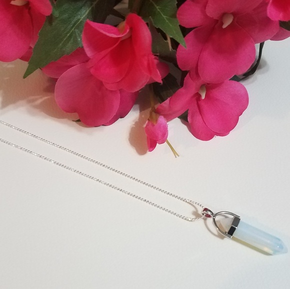 Opal Crystal Point Necklace - Picture 4 of 4